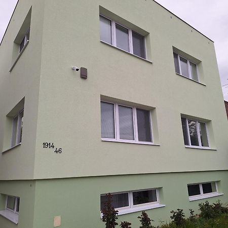 Apartmanovy Dom Stummerova Topoľčany Extérieur photo